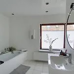 Quiet 2-Room Apartment With Separate Entrance